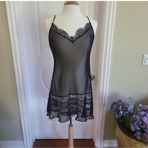 VS black lace nighty